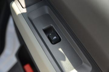 Զ�� ȫ������V7E 2025�� ����� 2�� ���綯��ջ��� ��о51.4kWhͼƬ