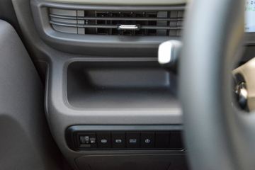 Զ�� ȫ������V7E 2025�� ����� 2�� ���綯��ջ��� ��о51.4kWhͼƬ