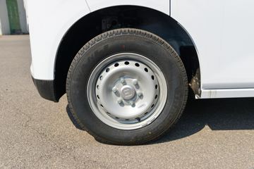 Զ�� ȫ������V7E 2025�� ����� 2�� ���綯��ջ��� ��о51.4kWhͼƬ