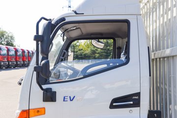 ����˧��EV5 4.15�׵��Ŵ��綯��դʽ�Ῠ ����ʱ��100.07kWhͼƬ