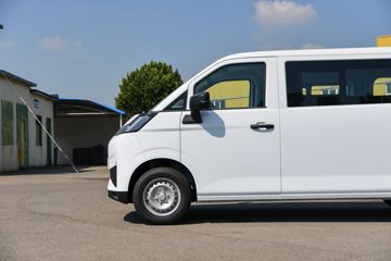 Զ�� ȫ������V7E���ܰ� 2025�� ����� 5/6/7/9�����綯��� ����ʱ��50.2kWhͼƬ