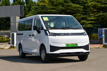 Զ�� ȫ������V7E���ܰ� 2025�� ����� 5/6/7/9�����綯��� ����ʱ��50.2kWhͼƬ