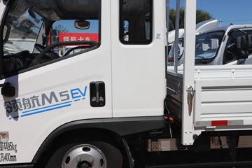 ʱ���캽M5 3.82���Ű봿�綯�����Ῠ ����ʱ��100.96kWhͼƬ