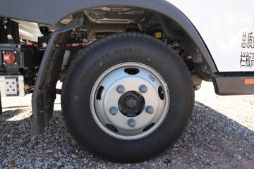 ʱ���캽M5 3.82���Ű봿�綯�����Ῠ ����ʱ��100.96kWhͼƬ