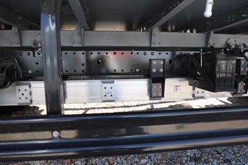 ʱ���캽M5 3.82���Ű봿�綯�����Ῠ ����ʱ��100.96kWhͼƬ