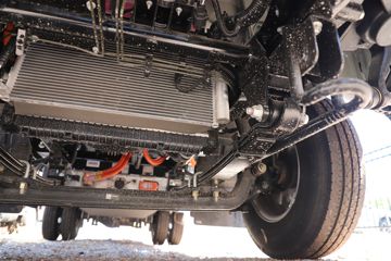 ʱ���캽M5 3.82���Ű봿�綯�����Ῠ ����ʱ��100.96kWhͼƬ
