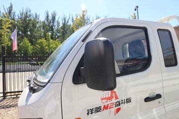 ��������M2 �ܶ��� 2.0L 144���� ���� 3.3���Ű�����΢��ͼƬ