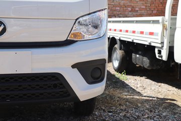 ��������M2 �ܶ��� 2.0L 144���� ���� 3.3���Ű�����΢��ͼƬ