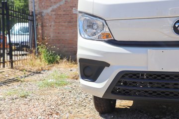 ��������M2 �ܶ��� 2.0L 144���� ���� 3.3���Ű�����΢��ͼƬ