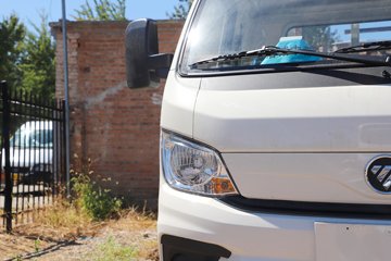 ��������M2 �ܶ��� 2.0L 144���� ���� 3.3���Ű�����΢��ͼƬ