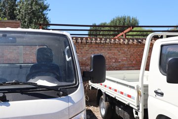 ��������M2 �ܶ��� 2.0L 144���� ���� 3.3���Ű�����΢��ͼƬ