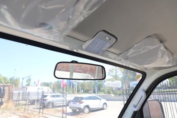 ��������M2 �ܶ��� 2.0L 144���� ���� 3.3���Ű�����΢��ͼƬ