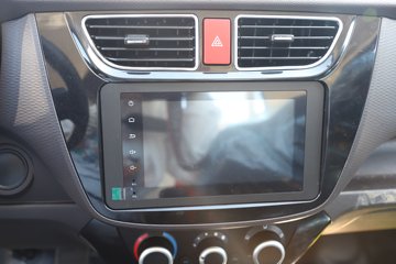 ��������M2 �ܶ��� 2.0L 144���� ���� 3.3���Ű�����΢��ͼƬ