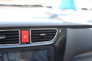 ��������M2 �ܶ��� 2.0L 144���� ���� 3.3���Ű�����΢��ͼƬ