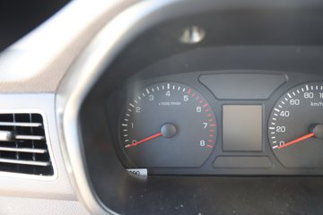��������M2 �ܶ��� 2.0L 144���� ���� 3.3���Ű�����΢��ͼƬ