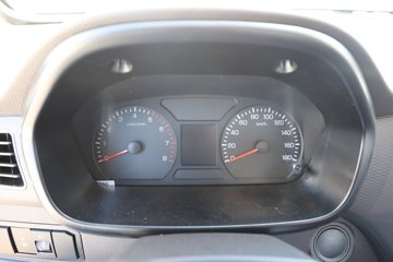 ��������M2 �ܶ��� 2.0L 144���� ���� 3.3���Ű�����΢��ͼƬ