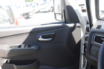 ��������M2 �ܶ��� 2.0L 144���� ���� 3.3���Ű�����΢��ͼƬ