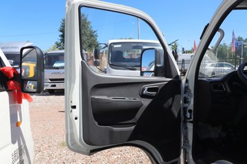 ��������M2 �ܶ��� 2.0L 144���� ���� 3.3���Ű�����΢��ͼƬ