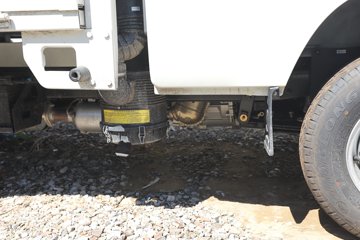 ��������M2 �ܶ��� 2.0L 144���� ���� 3.3���Ű�����΢��ͼƬ