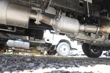 ��������M2 �ܶ��� 2.0L 144���� ���� 3.3���Ű�����΢��ͼƬ