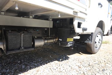 ��������M2 �ܶ��� 2.0L 144���� ���� 3.3���Ű�����΢��ͼƬ