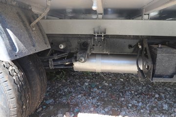 ��������M2 �ܶ��� 2.0L 144���� ���� 3.3���Ű�����΢��ͼƬ