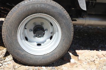 ��������M2 �ܶ��� 2.0L 144���� ���� 3.3���Ű�����΢��ͼƬ