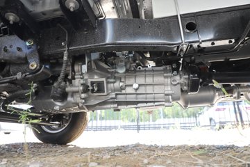 ��������M2 �ܶ��� 2.0L 144���� ���� 3.3���Ű�����΢��ͼƬ