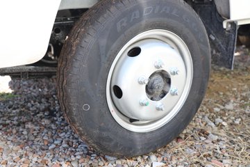 ��������M2 �ܶ��� 2.0L 144���� ���� 3.3���Ű�����΢��ͼƬ