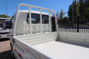 ��������M2 �ܶ��� 2.0L 144���� ���� 3.3���Ű�����΢��ͼƬ