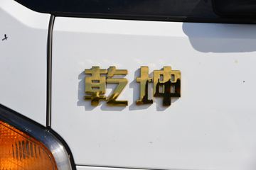 ����Ǭ��K6 2.5L���� 185���� ��ʿ��8�� ���� ��ɲ 3.825���Ű������ῨͼƬ