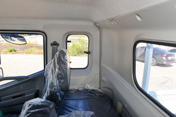 ����Ǭ��K6 2.5L���� 185���� ��ʿ��8�� ���� ��ɲ 3.825���Ű������ῨͼƬ