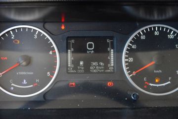 ����Ǭ��K6 2.5L���� 185���� ��ʿ��8�� ���� ��ɲ 3.825���Ű������ῨͼƬ