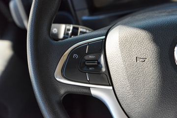 ����Ǭ��K6 2.5L���� 185���� ��ʿ��8�� ���� ��ɲ 3.825���Ű������ῨͼƬ