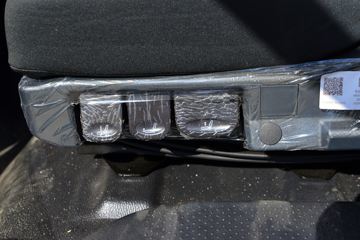 ����Ǭ��K6 2.5L���� 185���� ��ʿ��8�� ���� ��ɲ 3.825���Ű������ῨͼƬ