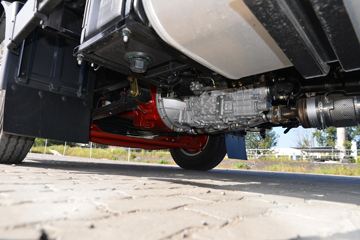 ����Ǭ��K6 2.5L���� 185���� ��ʿ��8�� ���� ��ɲ 3.825���Ű������ῨͼƬ