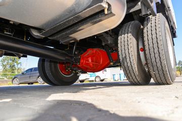 ����Ǭ��K6 2.5L���� 185���� ��ʿ��8�� ���� ��ɲ 3.825���Ű������ῨͼƬ