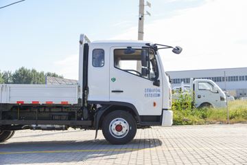 ����Ǭ��K6 2.5L���� 185���� ��ʿ��8�� ���� ��ɲ 3.825���Ű������ῨͼƬ