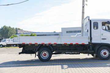 ����Ǭ��K6 2.5L���� 185���� ��ʿ��8�� ���� ��ɲ 3.825���Ű������ῨͼƬ