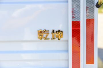 ����Ǭ��K6 2.5L���� 185���� ��ʿ��8�� ���� ��ɲ 3.825���Ű������ῨͼƬ