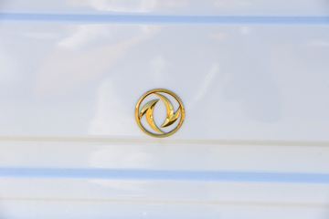 ����Ǭ��K6 2.5L���� 185���� ��ʿ��8�� ���� ��ɲ 3.825���Ű������ῨͼƬ