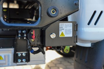 ����;��T9E Һɲ 4.005�׵��Ŵ��綯����΢�� ����ʱ��63.75kWhͼƬ