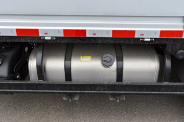 ����˧��S9 2.5L���� 180���� ����6�� 3.85���Ű������ῨͼƬ