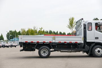 ����˧��S9 2.5L���� 180���� ����6�� 3.85���Ű������ῨͼƬ
