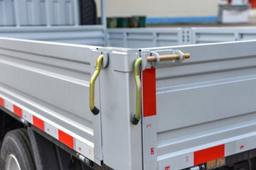 ����˧��S9 2.5L���� 180���� ����6�� 3.85���Ű������ῨͼƬ