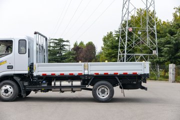 ����˧��S9 2.5L���� 180���� ����6�� 3.85���Ű������ῨͼƬ