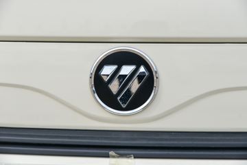 ��������M2 2.3L���� 100���� ������5�� 3.6�׵�������΢��ͼƬ