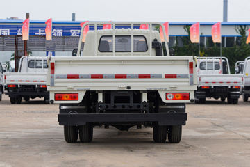 ��������M2 2.3L���� 100���� ������5�� 3.6�׵�������΢��ͼƬ