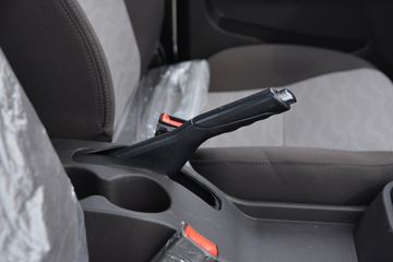 ��������M2 2.3L���� 100���� ������5�� 3.6�׵�������΢��ͼƬ