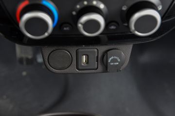 ��������M2 2.3L���� 100���� ������5�� 3.6�׵�������΢��ͼƬ